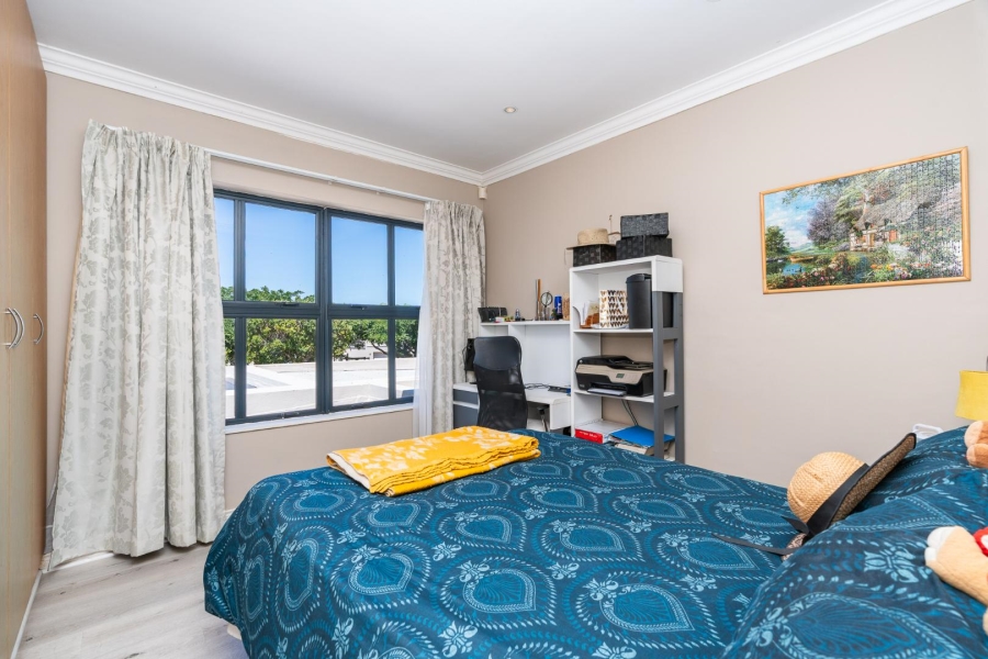 To Let 2 Bedroom Property for Rent in Royal Ascot Western Cape